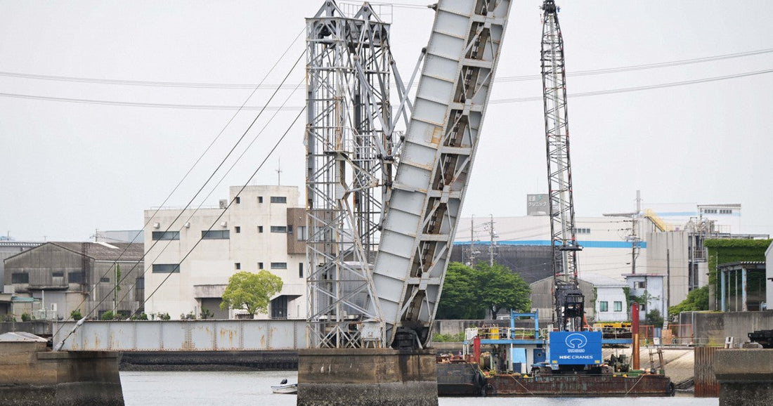 Yokkaichi's Historic Railway Drawbridge Endures