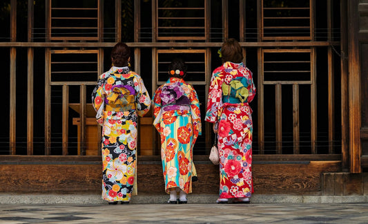 Modern Kimonos Shine In Kyoto