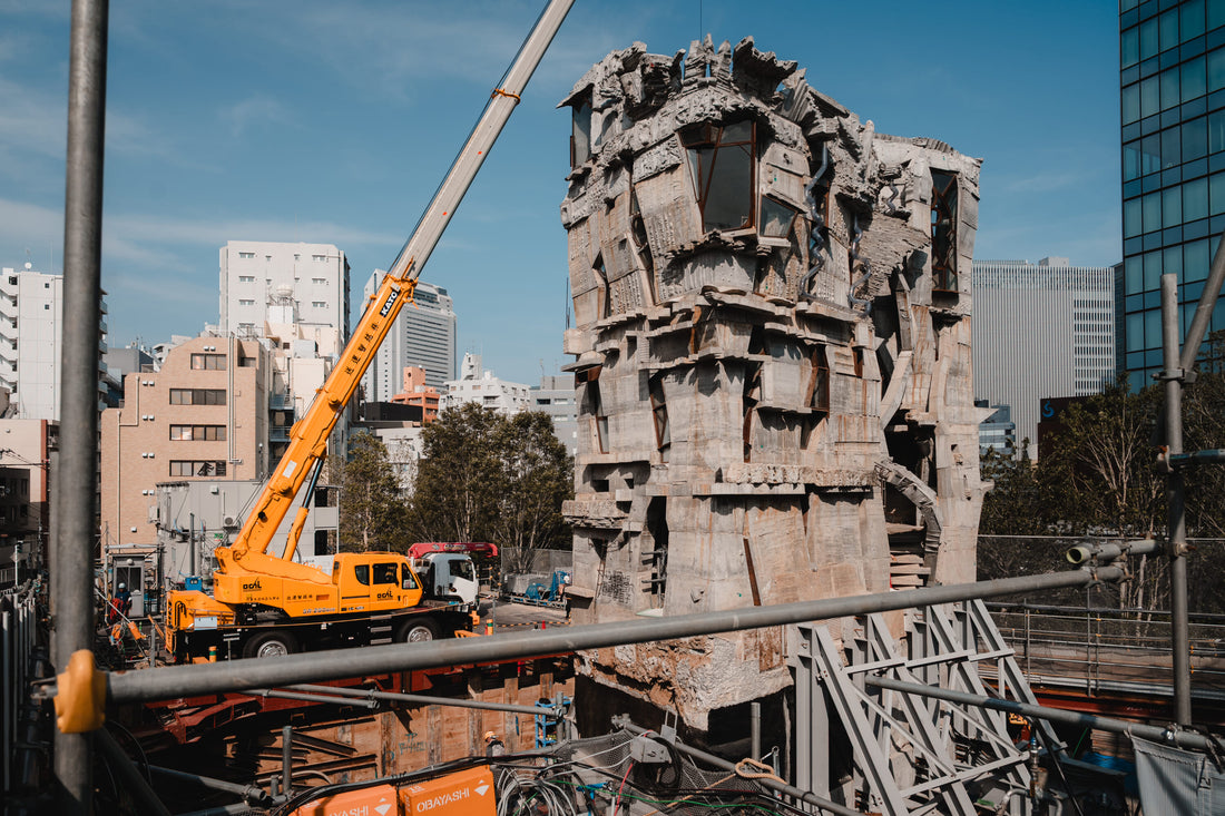 Tokyo's Hand-Built Concrete Rebel: The Arimasuton Building